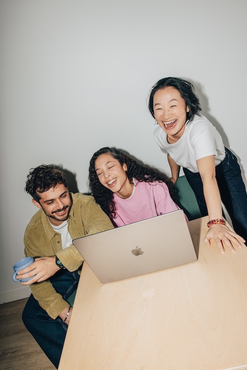 How V7 Labs Recruits with Full Pay Transparency